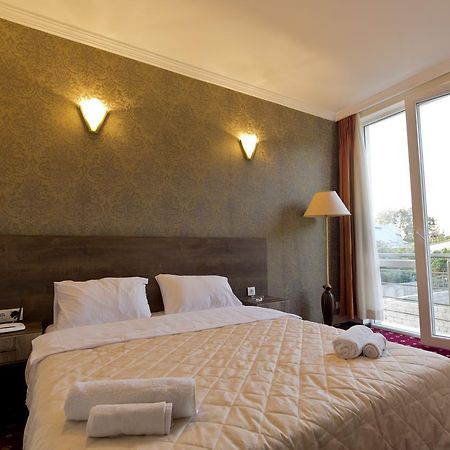 Orange Hotel ゴニオ エクステリア 写真