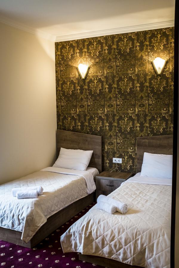 Orange Hotel ゴニオ エクステリア 写真