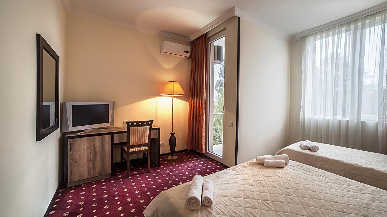 Orange Hotel ゴニオ エクステリア 写真